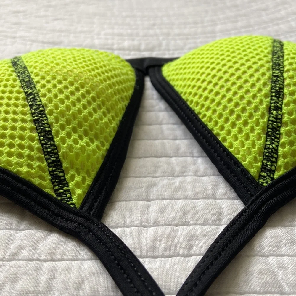 Triangl Ollie Coco Moon Bikini Top Neoprene Mesh Crochet Yellow Black Small